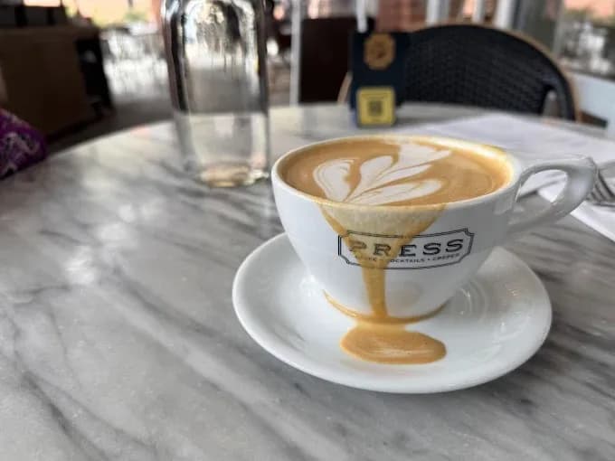 PRESS Coffee, Crepes & Cocktails 2