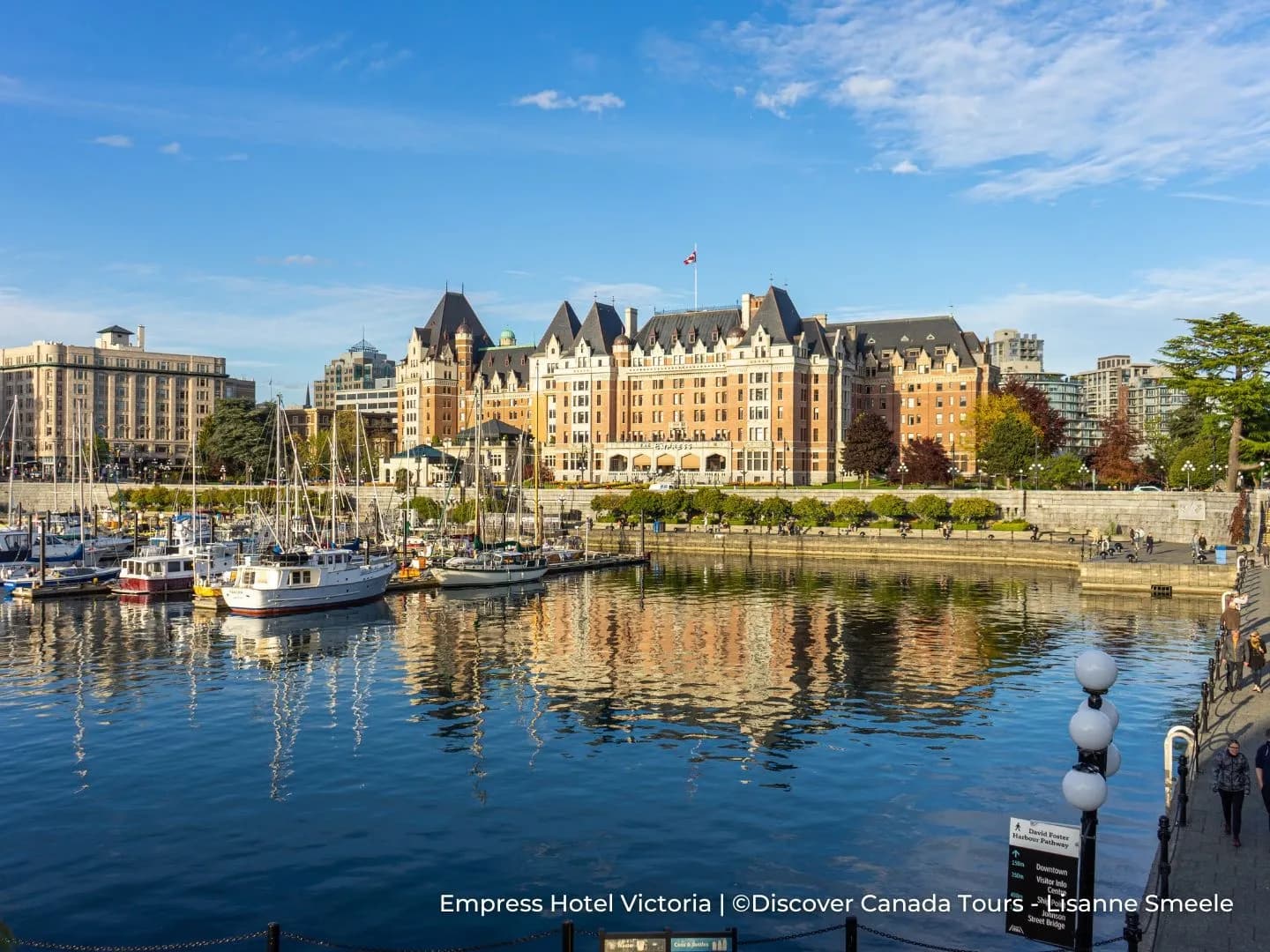 Discover Victoria & Butchart Gardens 3