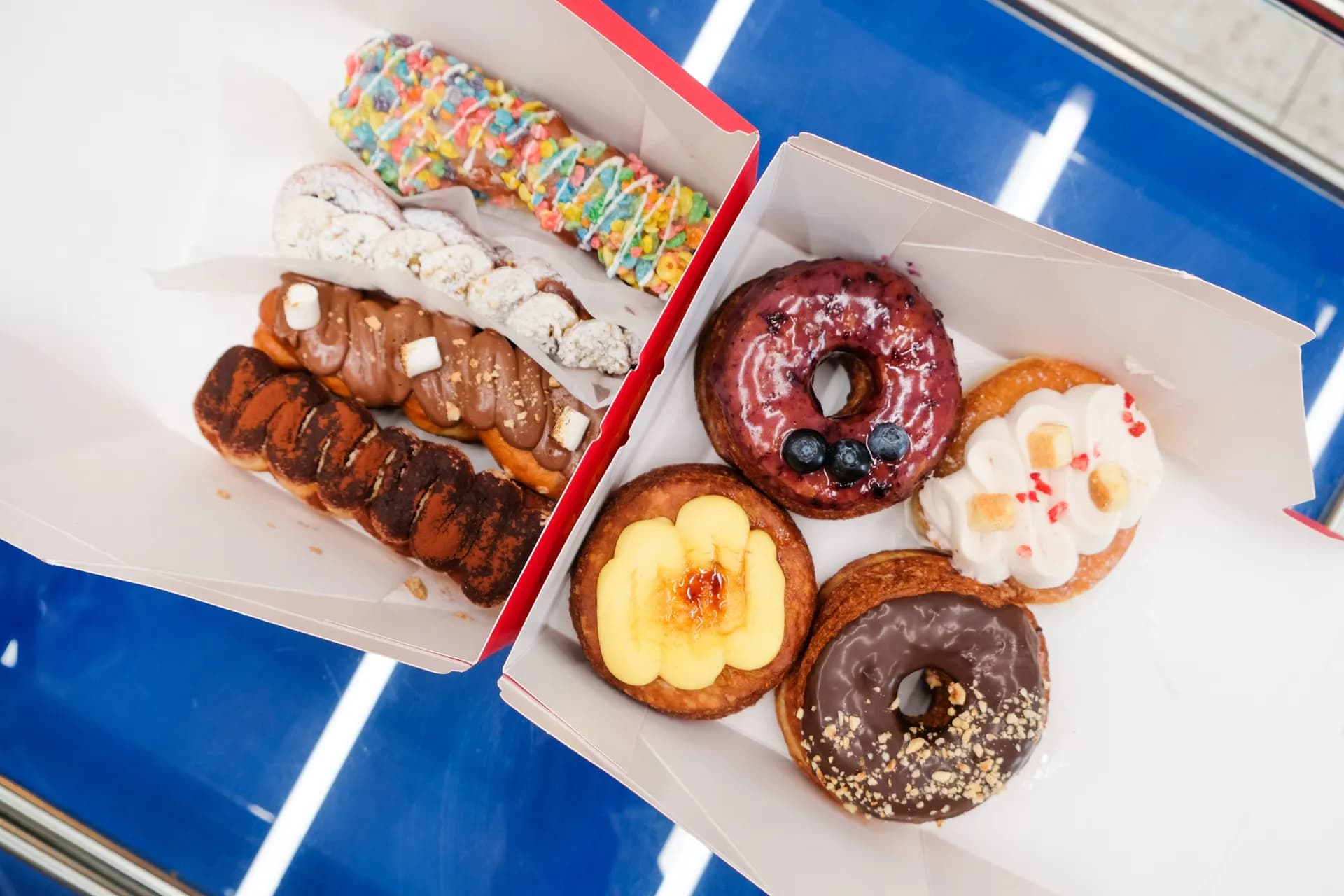Vancouver Downtown & Gastown Donut Tour 14