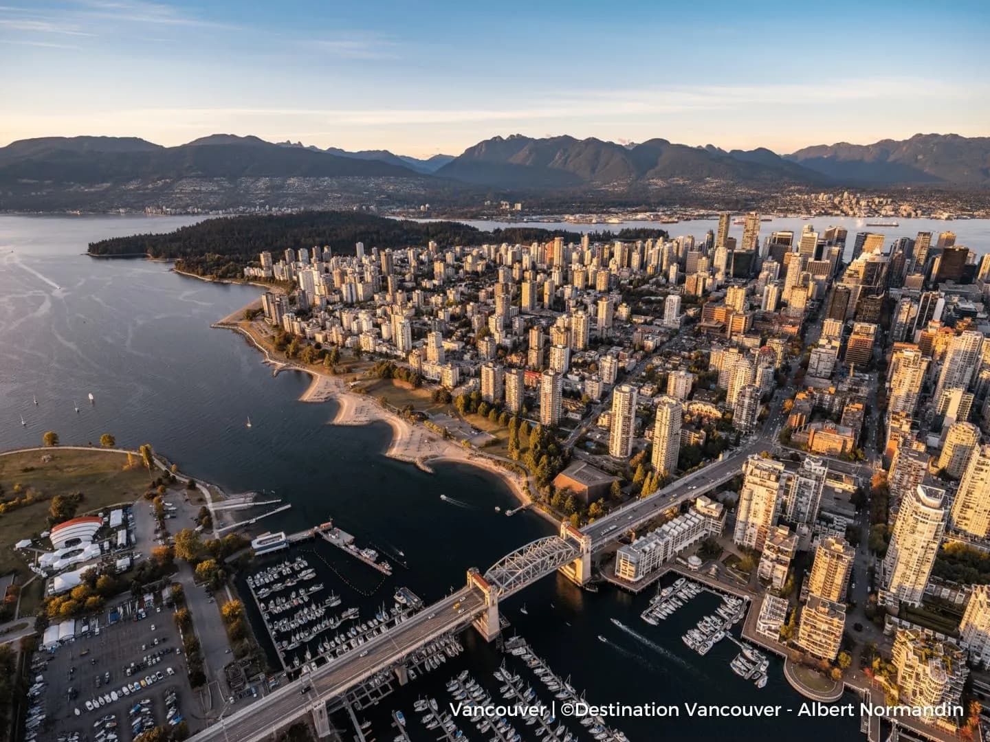 Discover Vancouver City Tour & Lookout Tower